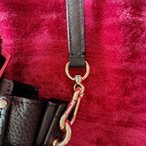 Coach Swagger Pebble Leather Black - Picture 8 of 11